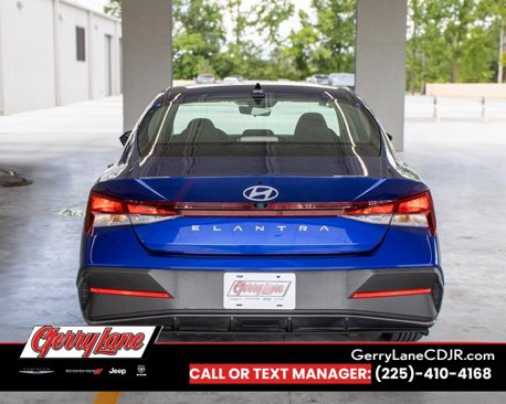 Used 2024 Hyundai Elantra SEL image 5