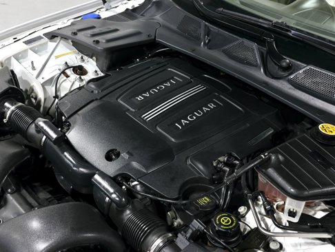 Used 2013 Jaguar XJ image 88