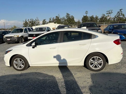 Used 2017 Chevrolet Cruze LT image 5