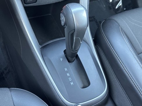 Used 2022 Chevrolet Trax LT w/ LT Convenience Package image 29