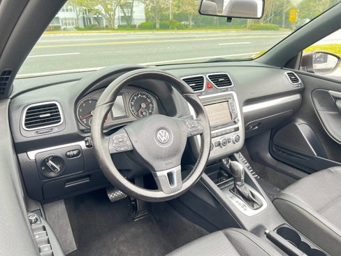 Used 2013 Volkswagen Eos image 24