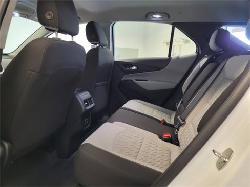 Used 2022 Chevrolet Equinox LS image 6
