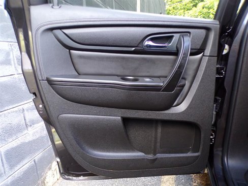 Used 2016 GMC Acadia SLE image 25