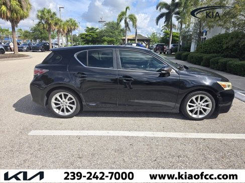 Used 2012 Lexus CT 200h image 11