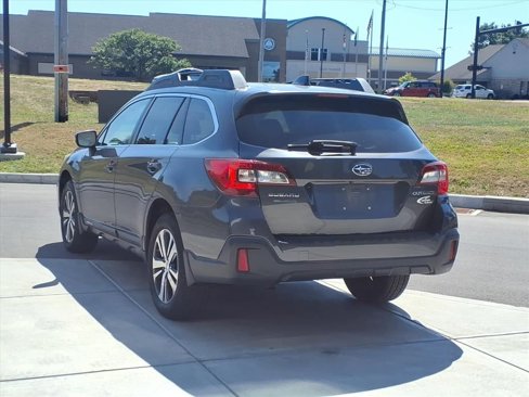 Used 2018 Subaru Outback 2.5i Limited image 4