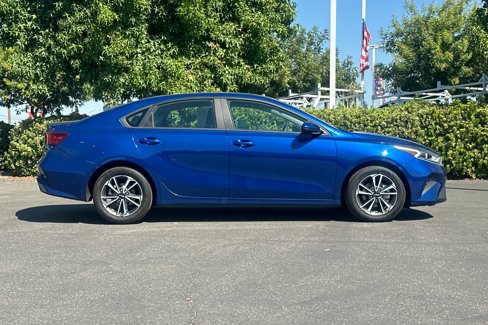 Used 2023 Kia Forte LXS image 3