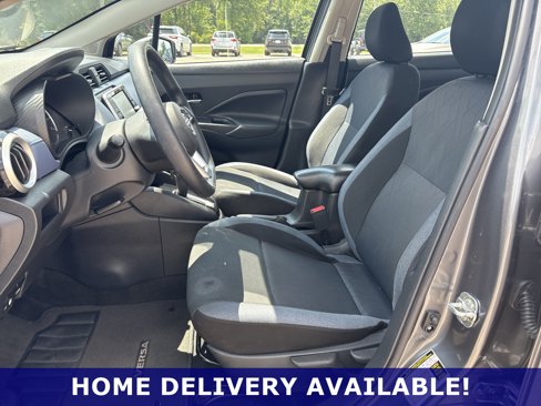 Used 2024 Nissan Versa SV w/ Trunk Package image 9