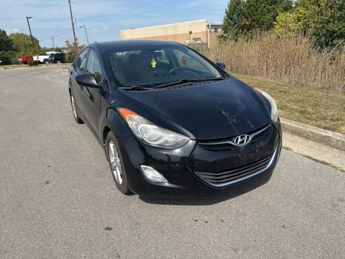 Used 2013 Hyundai Elantra GLS w/ Preferred Pkg image 3