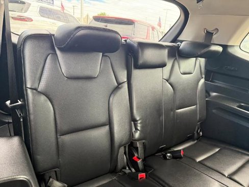 Used 2023 Kia Telluride S image 25