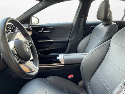 Used 2022 Mercedes-Benz C 300 Sedan image 11