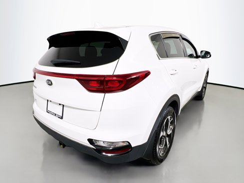 Used 2020 Kia Sportage LX image 4