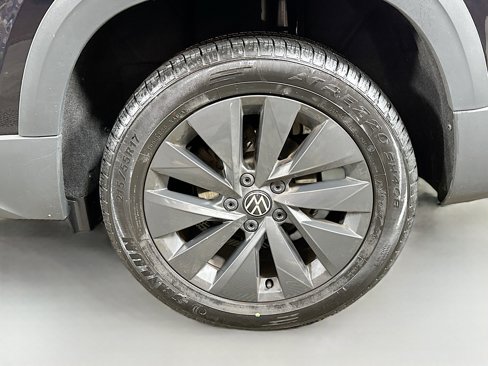 Used 2024 Volkswagen Taos S image 28