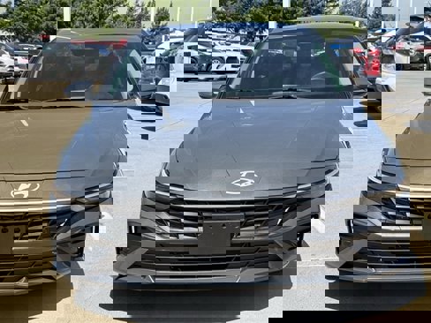 Used 2024 Hyundai Elantra SEL image 6
