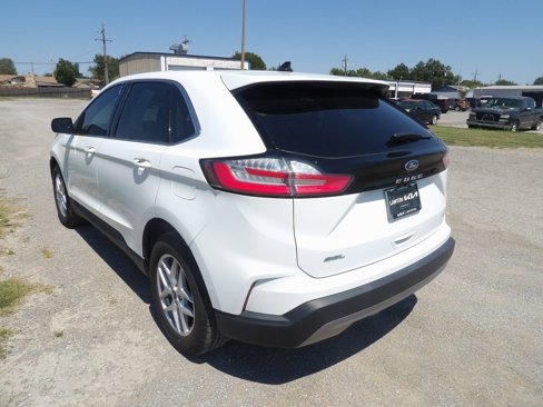 Used 2022 Ford Edge SEL image 9