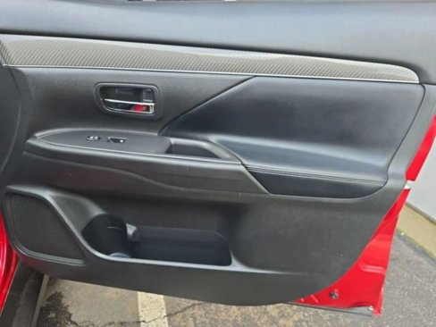 Used 2020 Mitsubishi Outlander GT image 27