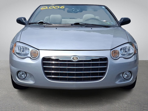 Used 2006 Chrysler Sebring Limited w/ Electronics Convenience Group image 3