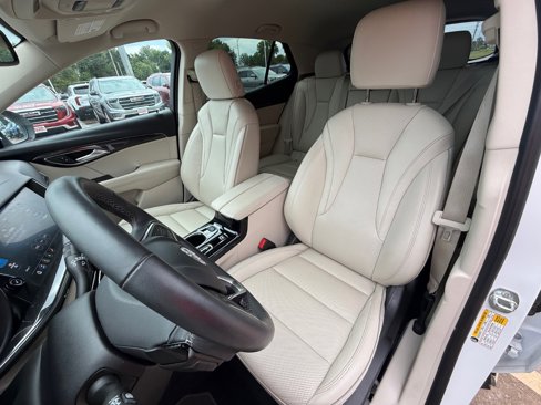 Certified 2021 Buick Envision Essence w/ Technology Package I image 11