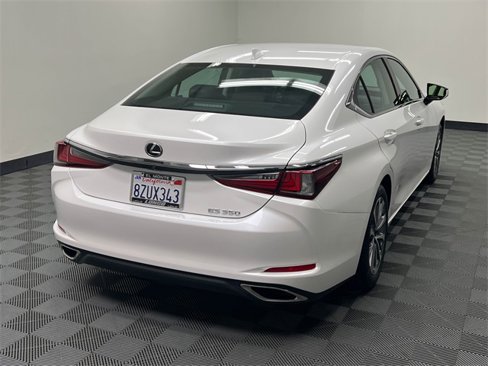 Certified 2022 Lexus ES 350 image 5