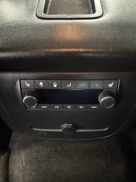 Used 2014 GMC Yukon SLT w/ SLT Chrome Package image 11