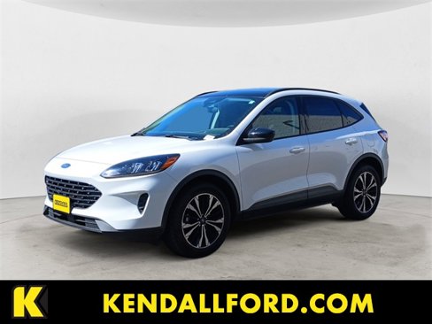 Certified 2022 Ford Escape SE w/ SE Sport Appearance Package image 1