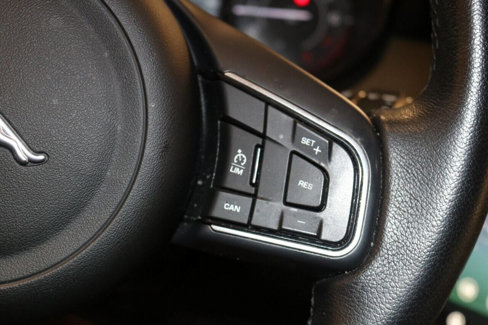 Used 2020 Jaguar E-PACE SE image 48