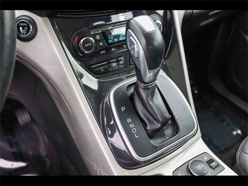 Used 2015 Ford C-MAX Energi SEL w/ Equipment Group 302A image 23