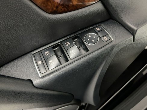 Used 2014 Mercedes-Benz C 250 Sedan image 13