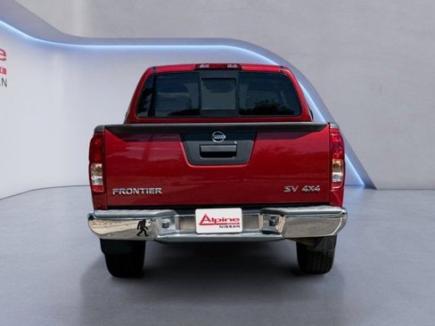 Used 2015 Nissan Frontier SV image 4