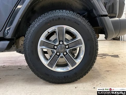 Used 2023 Jeep Wrangler Sahara image 16