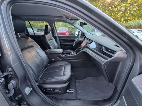 Used 2022 Jeep Grand Cherokee Limited 4xe image 17