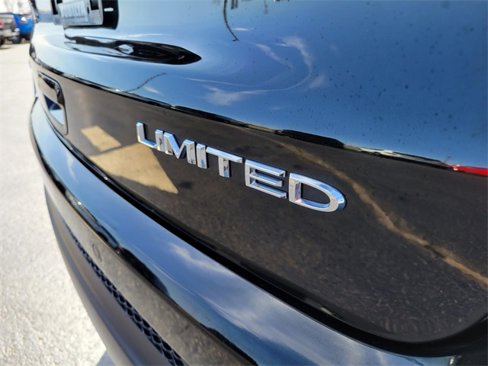 Used 2022 Jeep Compass Limited image 41