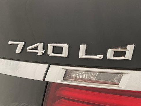 Used 2015 BMW 740Ld xDrive image 25