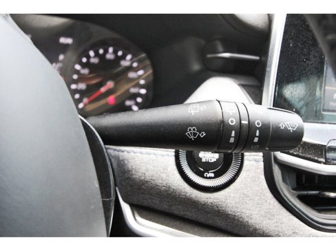 Used 2025 Jeep Compass Latitude image 21