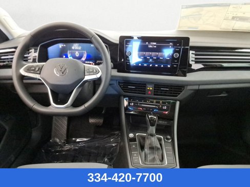 New 2025 Volkswagen Jetta SE image 9