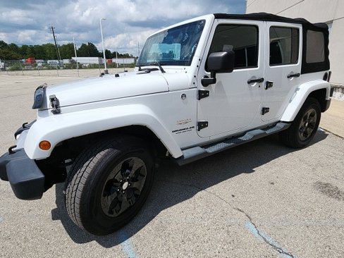 Used 2013 Jeep Wrangler Unlimited Sahara w/ Dual Top Group image 2