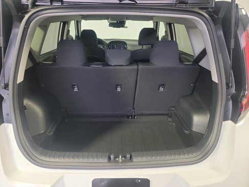 Certified 2023 Kia Soul S image 9
