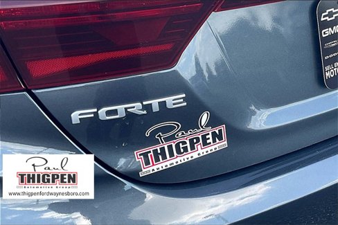 Used 2024 Kia Forte LXS w/ LXS Technology Package image 8