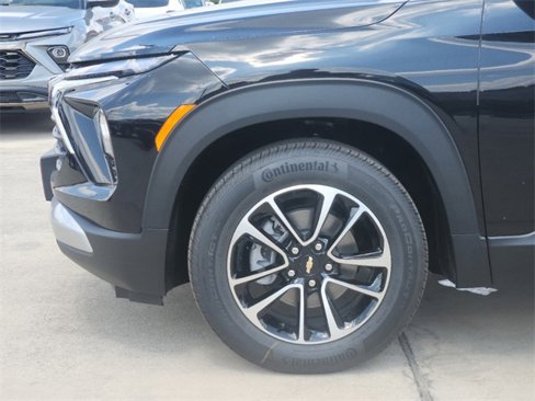 New 2025 Chevrolet TrailBlazer LT w/ Convenience Package image 3