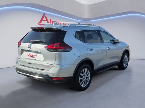 Used 2020 Nissan Rogue SV image 5