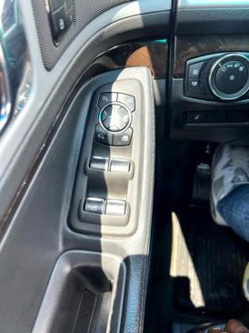 Used 2013 Ford Explorer Limited image 30
