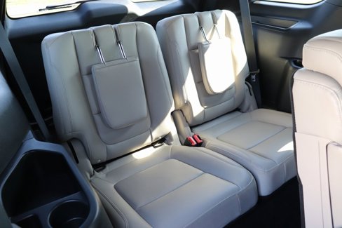Used 2018 Ford Explorer Limited image 22