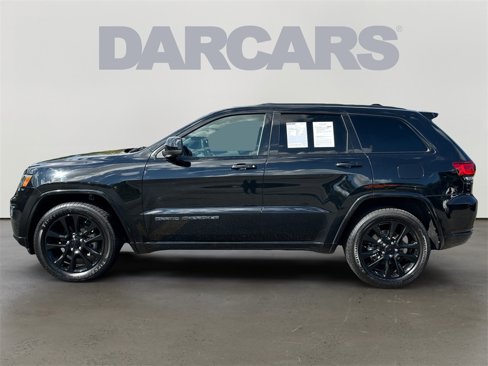 Used 2020 Jeep Grand Cherokee Altitude image 4