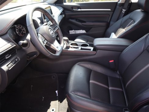 Certified 2023 Nissan Altima 2.5 SR image 14