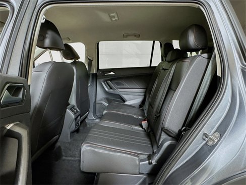 Used 2024 Volkswagen Tiguan Wolfsburg Edition image 22