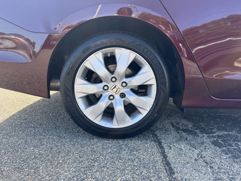 Used 2010 Honda Accord EX-L image 9