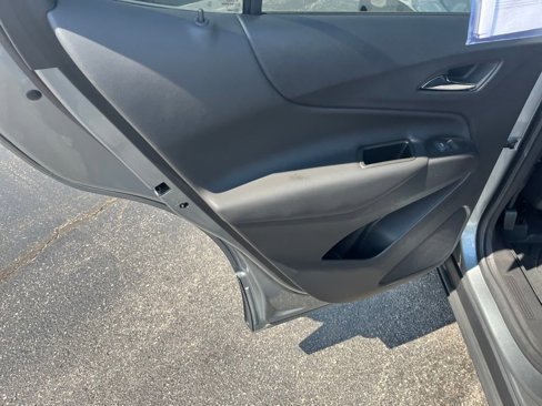 Used 2023 Chevrolet Equinox LT image 24