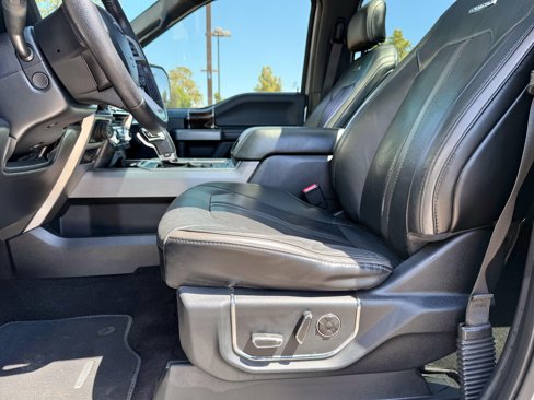 Used 2016 Ford F150 Platinum w/ Equipment Group 701A Luxury image 19