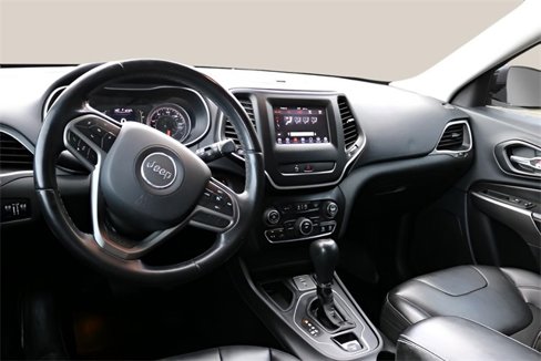 Used 2019 Jeep Cherokee Latitude Plus image 14