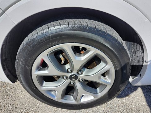 Used 2019 Kia Sorento SX image 20