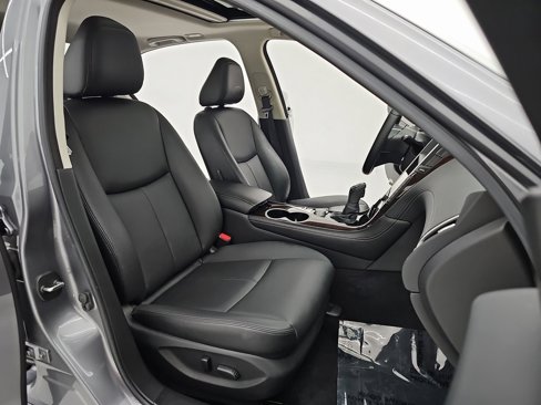 Used 2019 INFINITI Q50 Luxe image 12